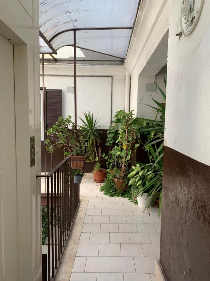 Apartamento Palazzo Dei Tabacchi Bari Exterior foto
